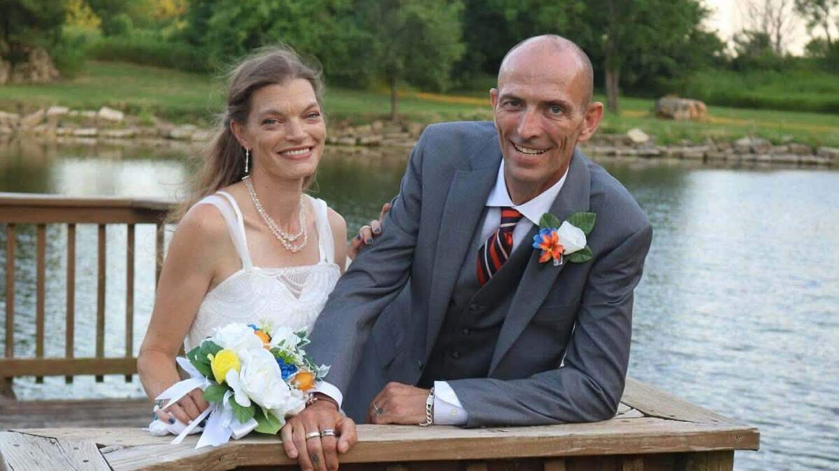 Jael and Leo Kiesling were married on June 15, 2018. Now they’re competing for the title of America’s Favorite Couple.