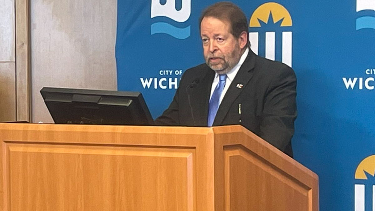 Alan King, Wichita’s director of public works and utilities, will retire in March 2023.
