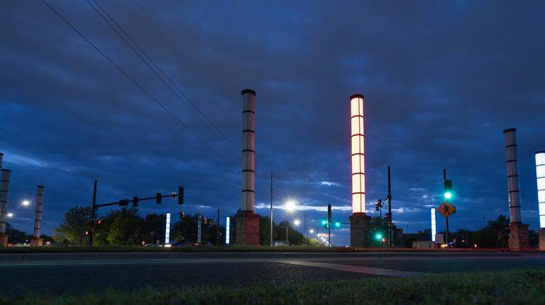 What’s going on with the neon towers on McLean?