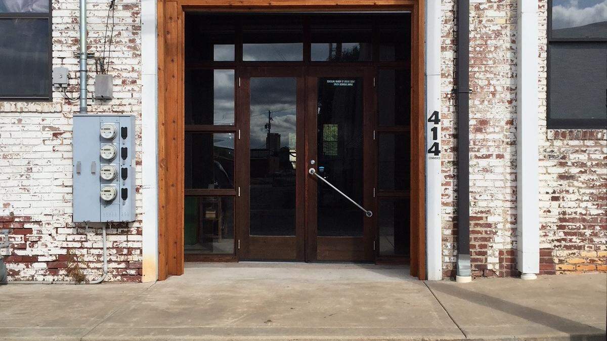Sandbar Trading is opening at 414 S. Commerce St. on Saturday. Sandbar’s one-time pop-up space is now going to be permanent.