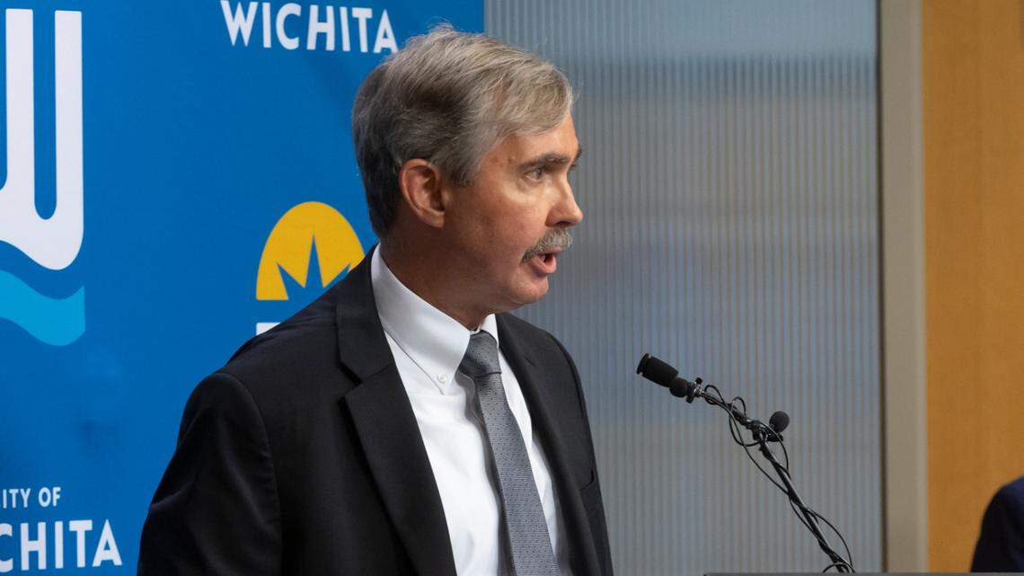 Wichita police chief suspends officers in text scandal; city manager increases punishment