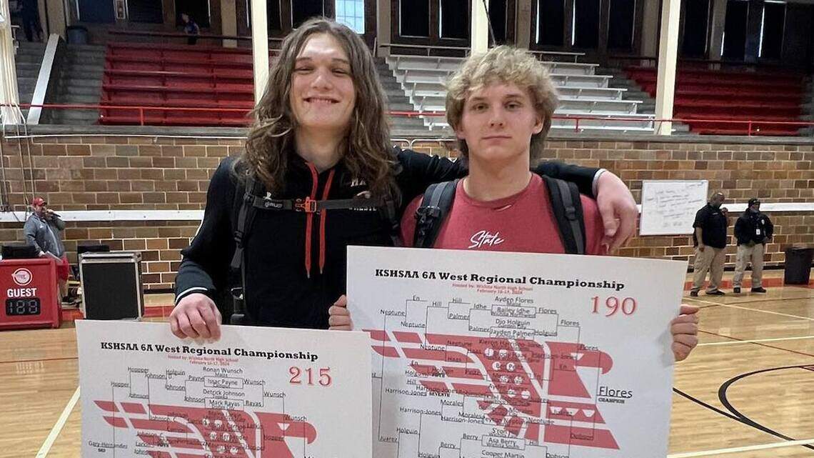 Longtime Maize best friends eye unbeaten titles at Kansas high school state wrestling