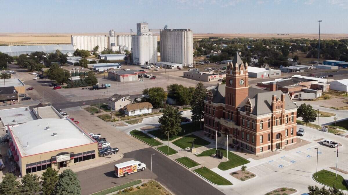 The Thomas County courthouse in Colby, Kansas. In areas with partisan elections for county commissions, nearly nine out of 10 seats are held by the GOP
