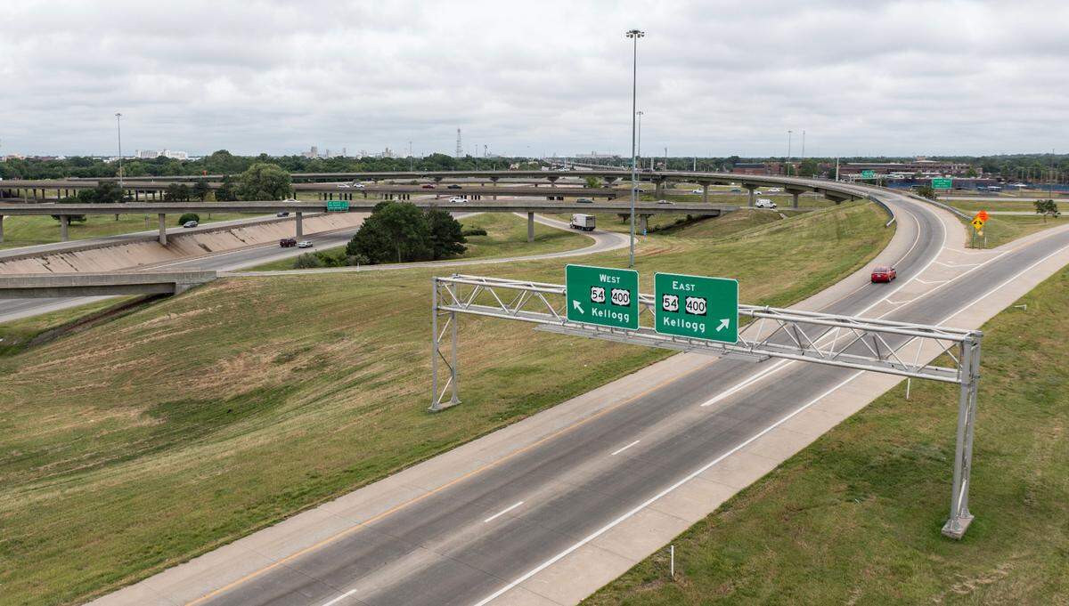 The bridge connecting northbound I-135 with westbound Kellogg will close for repair work starting on June 5. The ramp will remain closed until August.