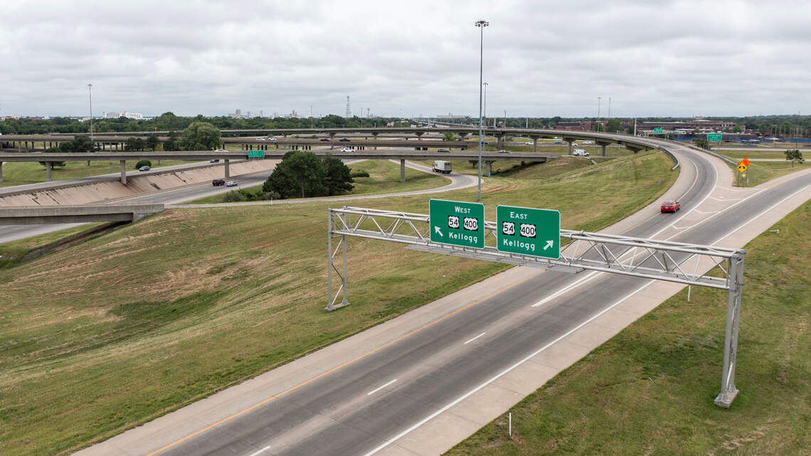 Major highway closures expected in central Wichita this weekend