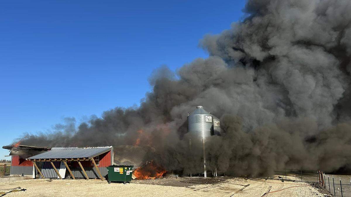 Newton Fire/EMS were called to a barn explosion Thursday afternoon. The department said the barn had roughly 20,000 chickens inside.