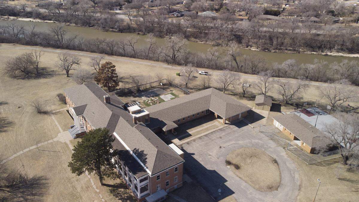 Developers are going to raze the former Booth Memorial Hospital at 11th and Amidon to build luxury twin homes near the river. The developers also are hoping to create a tax increment financing district to pay for upgrades to the nearby bike path.