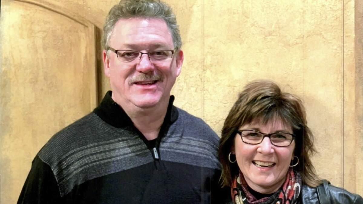 Scott Rudd and Carolyn Sayre are moving their Carolyn Sayre’s Fine Jewelry from Happiness Plaza to the same center as Aspen Boutique at Douglas and Oliver.