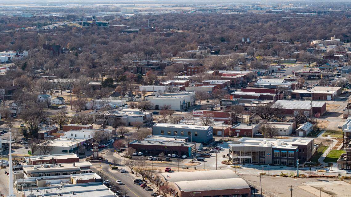 The Delano business district has seen huge growth in the last several years. This was taken near McLean looking west on Douglas.