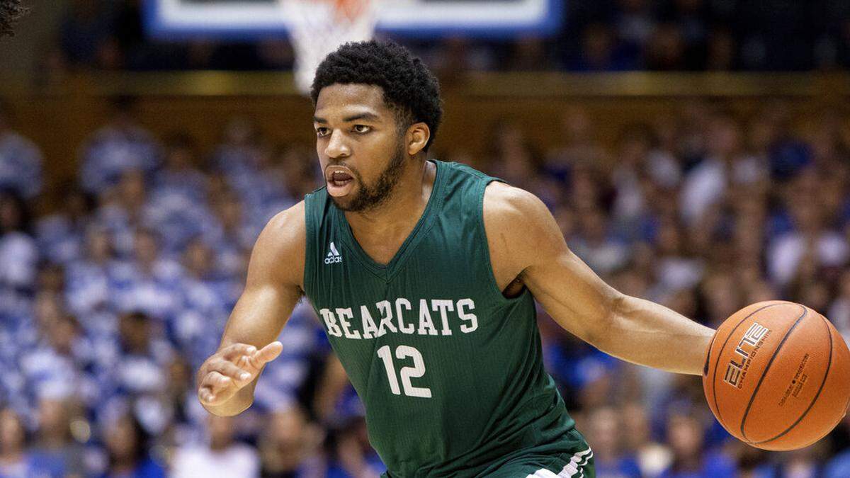 Northwest Missouri State’s Trevor Hudgins (12) handles the ball during an NCAA college basketball game against Duke in Durham, N.C., Saturday, Oct. 26, 2019. (AP Photo/Ben McKeown)