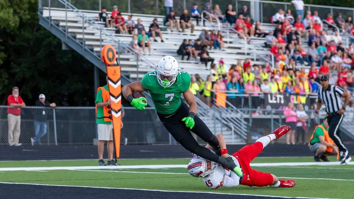 Kansas high school football team rankings for each class after Week 4’s games