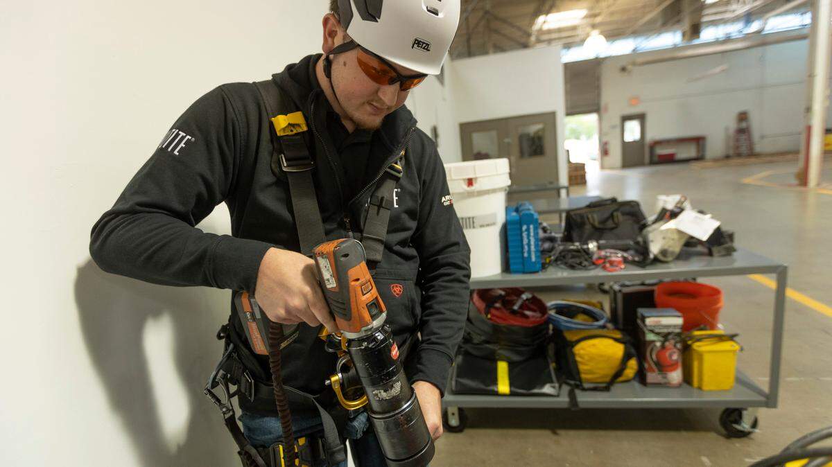 Kansas clean energy jobs are exploding. Can the state transition its workforce fast enough?