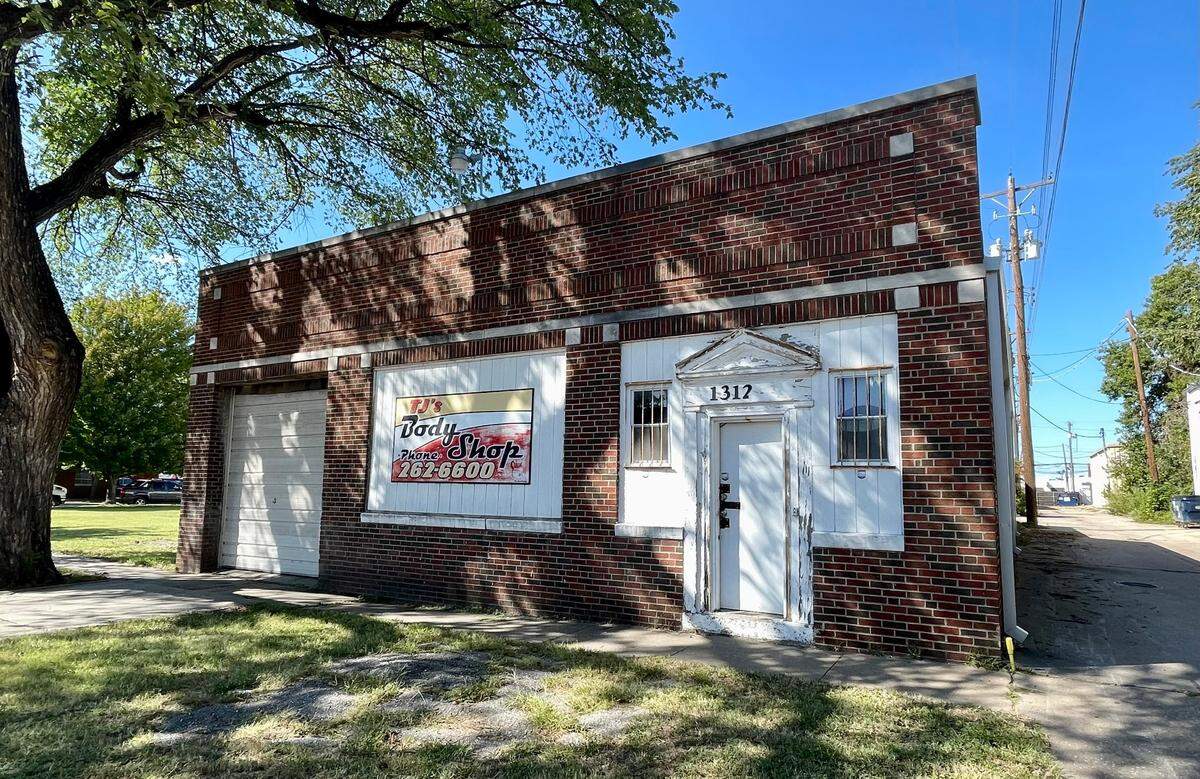 Barks & Brews ICT, an off-leash dog park with a bar, is taking over an old service garage near English and Pattie.