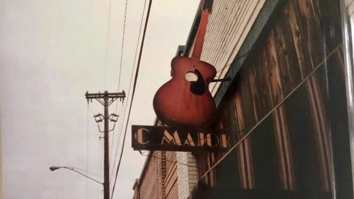 Clif Major’s C Major Guitars & Banjo was at Douglas and Hillside for four decades. Now, his granddaughter is making a different kind of art there.