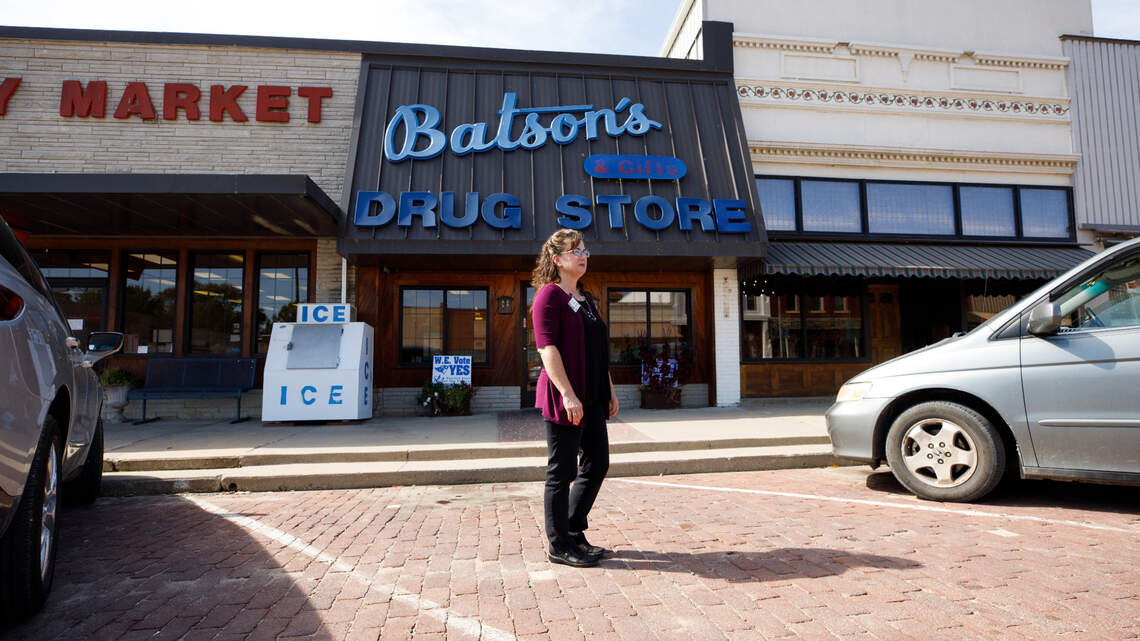 How rural communities in Kansas and across the U.S. are losing their pharmacies