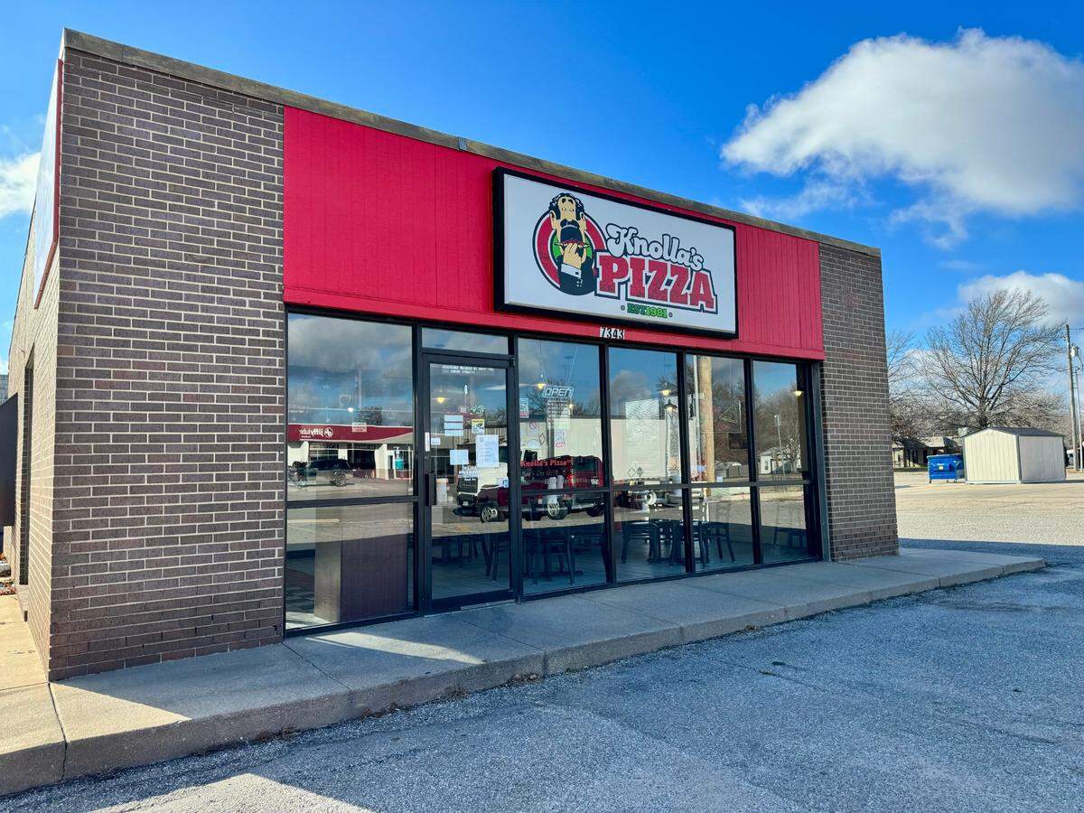 The Knolla’s Pizza at Central and Ridge will stay open for a few more weeks before it starts its move to Kellogg and Tyler.
