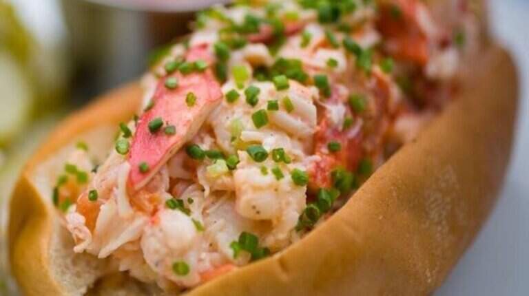 This quick buttery lobster roll recipe is the perfect summer meal