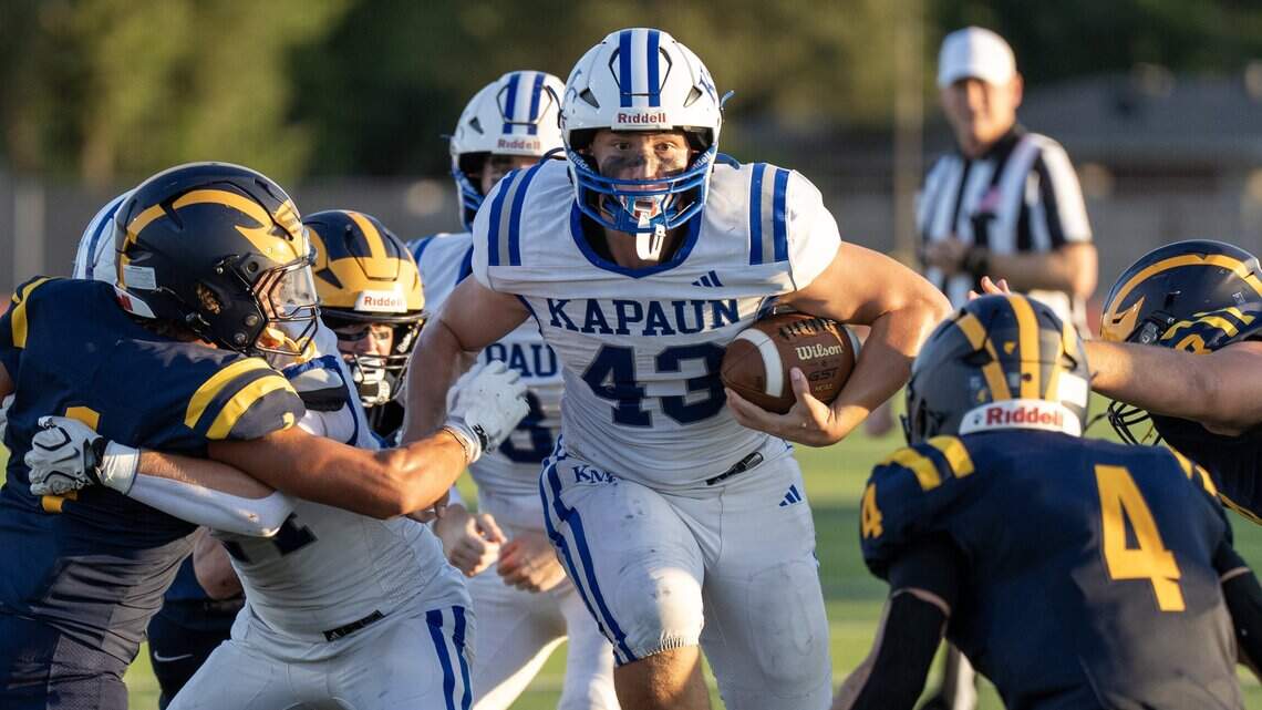 Kapaun’s football dominance on full display in rout of Wichita Northwest