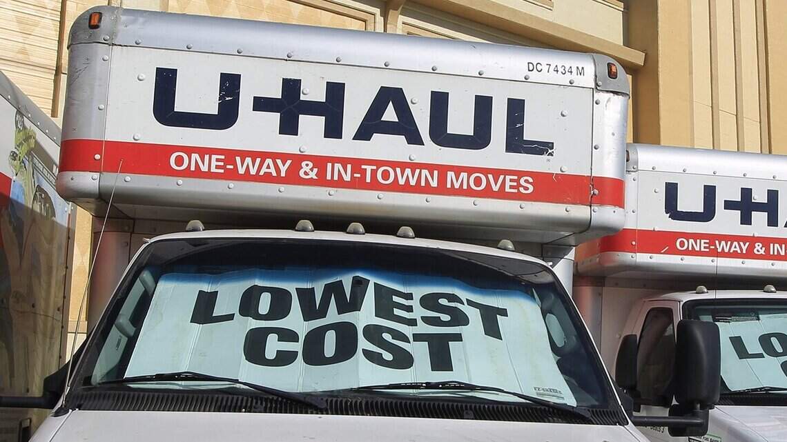 Wrong-way U-Haul driver on Kellogg evades police after being stopped by spike strips