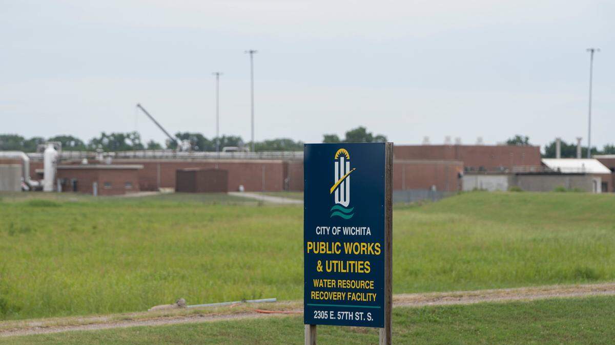 Plant 2 at 57th Street South and Hydraulic is one of two south Wichita wastewater facilities that processes 90% of the city’s raw sewage. (June 27, 2022)