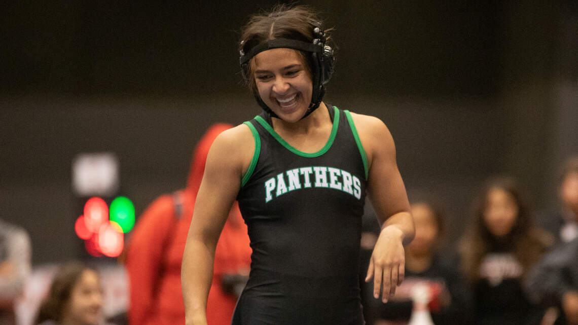 Kansas high school state wrestling: Here’s which wrestlers advanced to KSHSAA semifinals