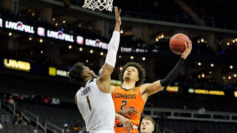 Oklahoma State downs West Virginia at buzzer in Big 12 Tournament quarterfinals