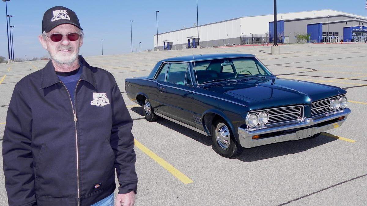 Ron Cummings is the proud third owner of a 1964 Tempest  Custom that has logged only 66,000 miles since it was sold new. Although it looks like its big brother, the GTO, this one is equipped with an inline 6-cylinder engine and an old-school three on the tree manual transmission.                           
