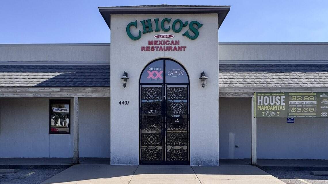 The restaurateur taking over the Chico’s restaurant space has ties to Kwan Court