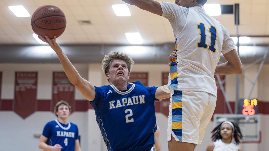 Who’s in first? Updated Wichita high school basketball standings after Tuesday