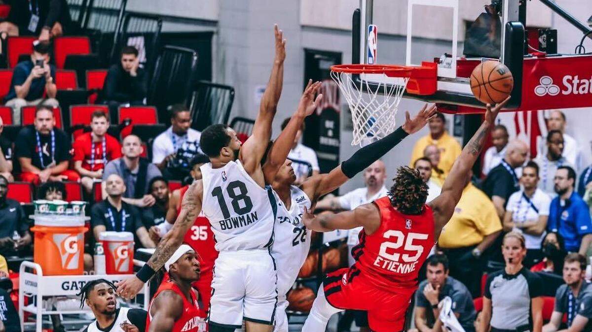 Former Shocker Tyson Etienne scores the game-winning layup for the Atlanta Hawks in an NBA Summer League game in Las Vegas on Thursday.