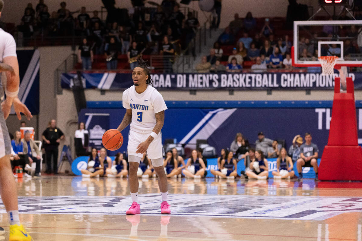 Barton Community College point guard Dre Kindell took an official visit to Wichita State on Tuesday.