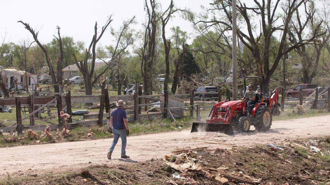 How you can volunteer to help out in Andover after devastating tornado