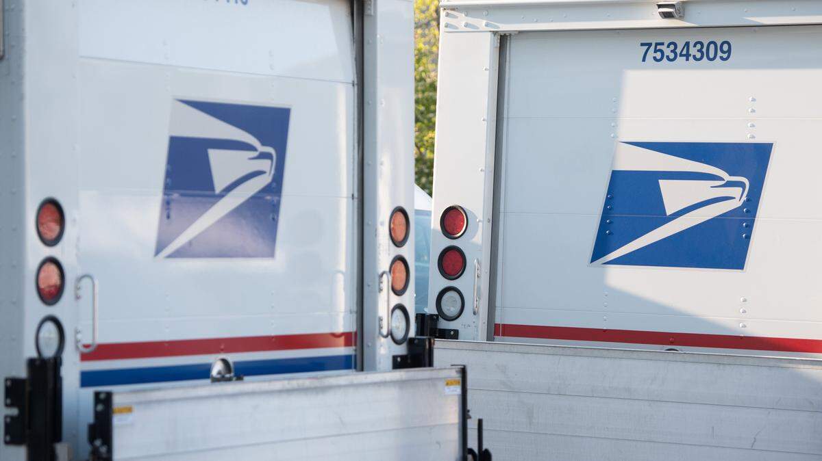 Wichita mail carrier Tiffany McCarty is being honored this week for a life-saving act she performed while delivering the mail last year.