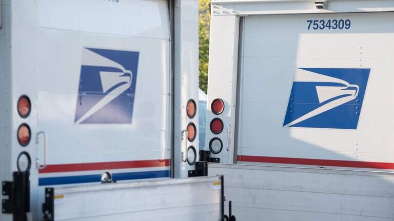 Wichita mail carrier honored for saving a life while finishing her daily route