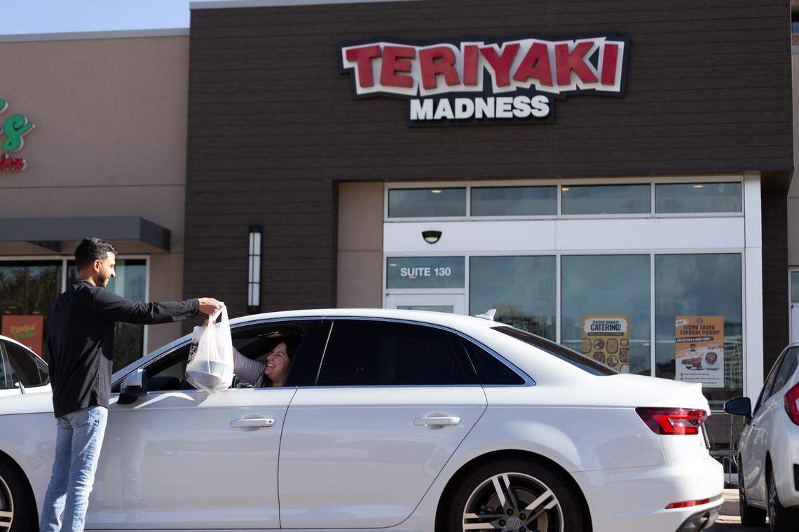 Teriyaki Madness restaurants don’t have drive throughs but they do have a system called “Mad Dash” that allows customers to order food on the app, which tracks their location. When they pull up to pick up food, an employee will be waiting with the order so that the customers don’t even have to park.