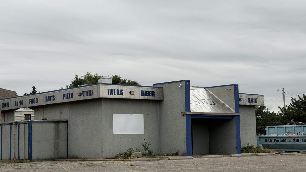If you’re not familiar with K-Box karaoke, you’ll get to hear it this summer when Senuar opens out west in the former Blu Nightclub space at Maple and Tyler.