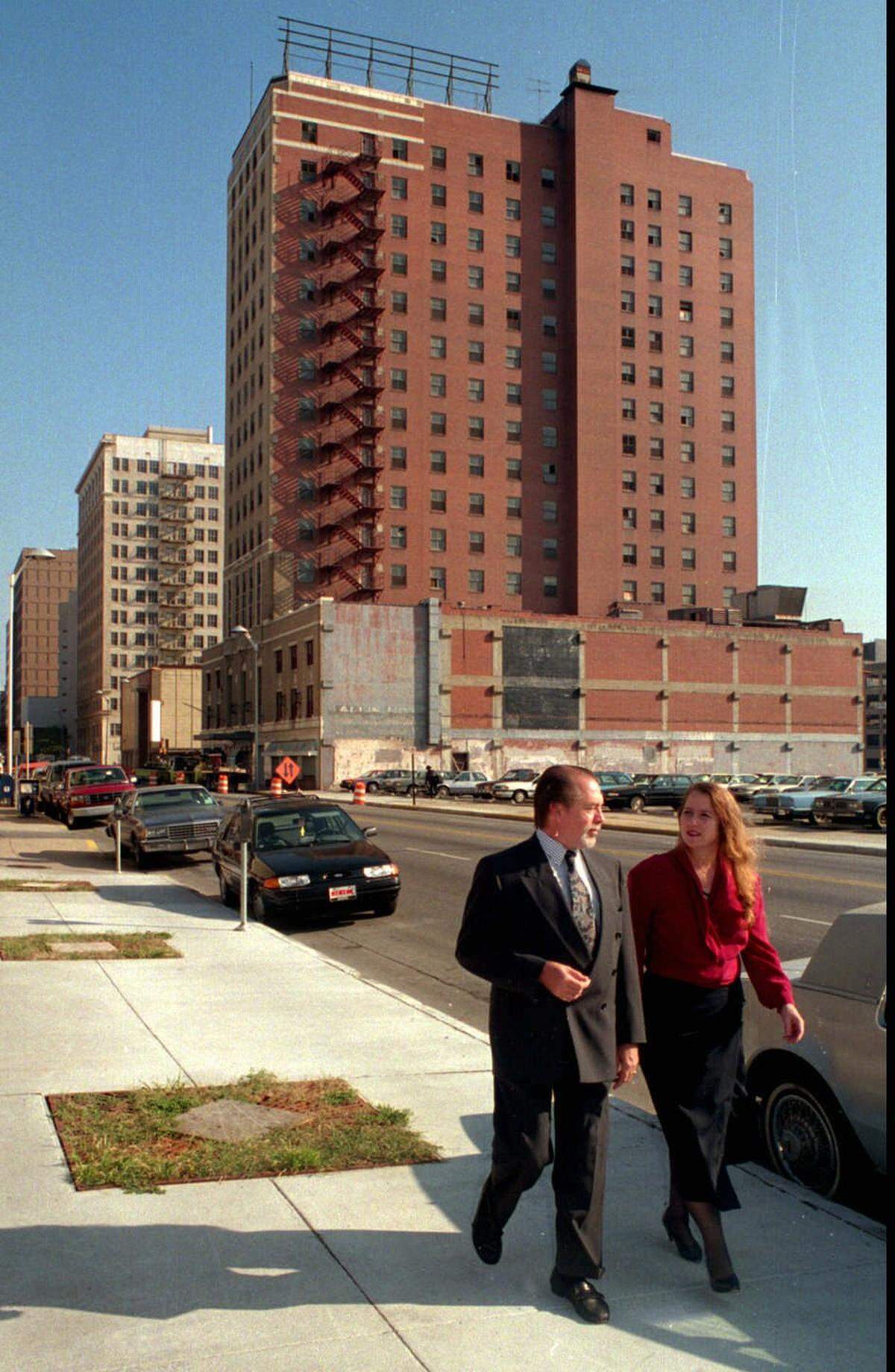 A 1994 photo of The Allis Hotel. Pictured in the foreground are Jim Guy and his Cindy Sundell-Guy, who were trying to save The Allis.