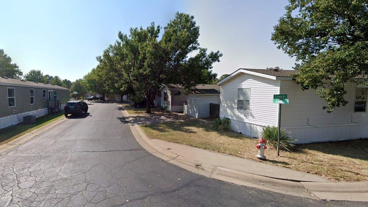 Police responded Friday evening to the 4800 block of South Gordon inside the Southborough Estates trailer park in southwest Wichita to a shooting that left four people injured and one man dead.