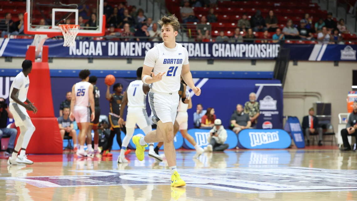 How Hutchinson native went from hospital to helping Barton win first juco title