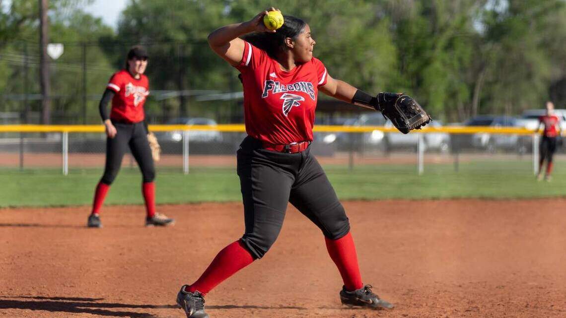 Kansas high school softball: Find team previews for more than 60 Wichita-area teams