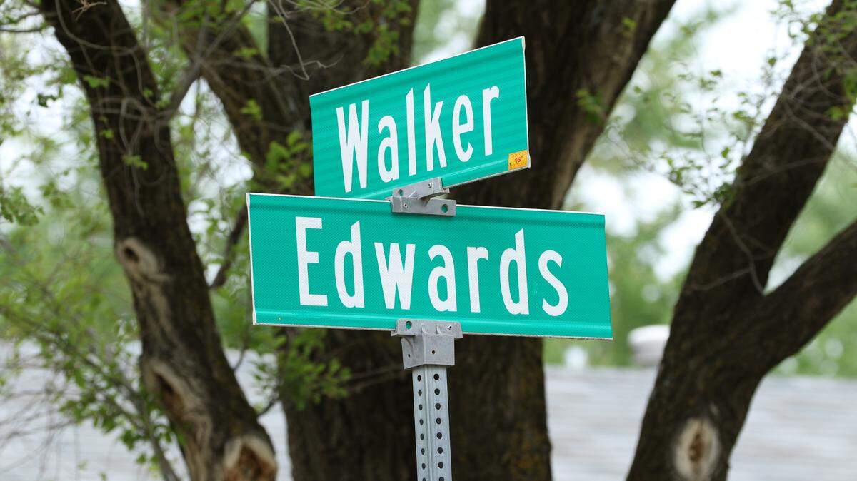 Police are investigating a shooting that left a 44-year-old man dead late Monday night in the 1300 block of South Edwards near Harry and Meridian in west Wichita.