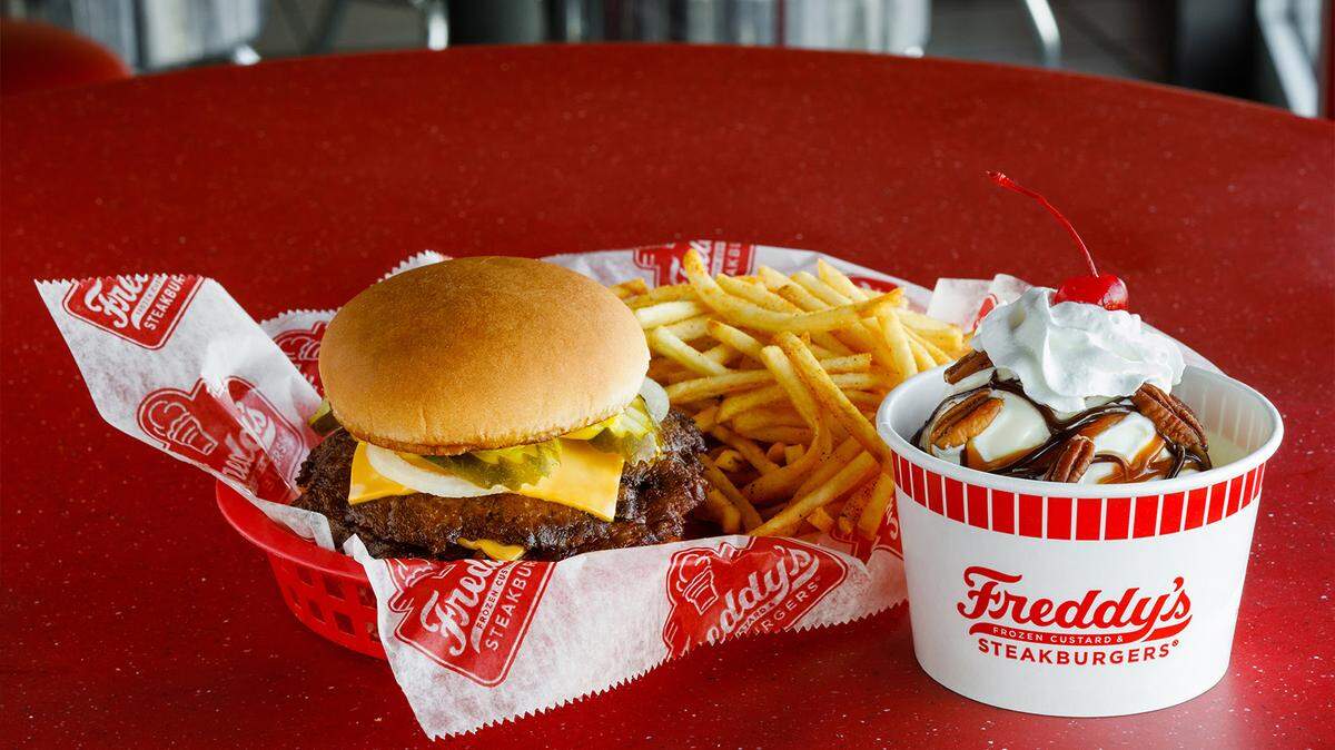 Freddy’s Frozen Custard Steakburgers opens its sixth Wichita restaurant on Tuesday.