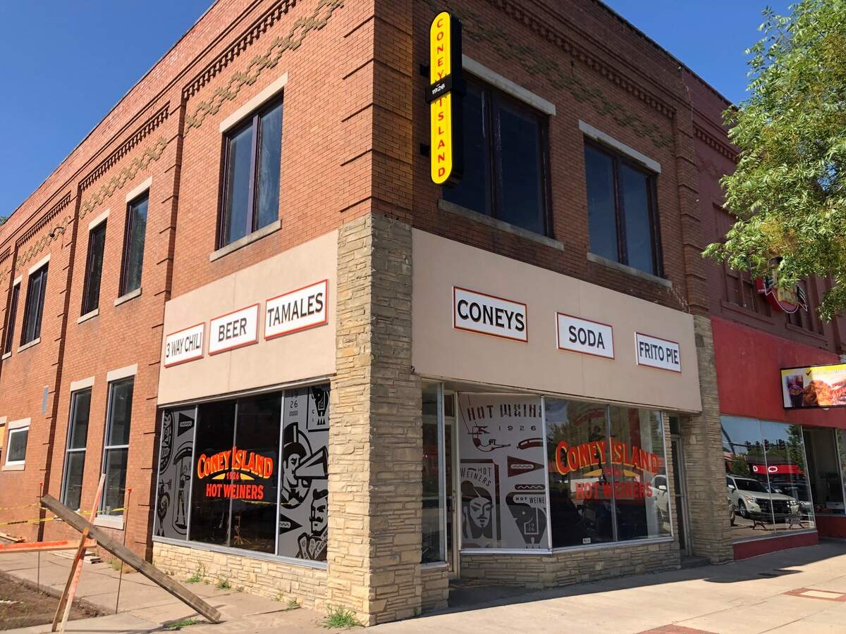The owners of Slider Shak plan to move into the former Coney Island Hot Weiners spot in Delano.