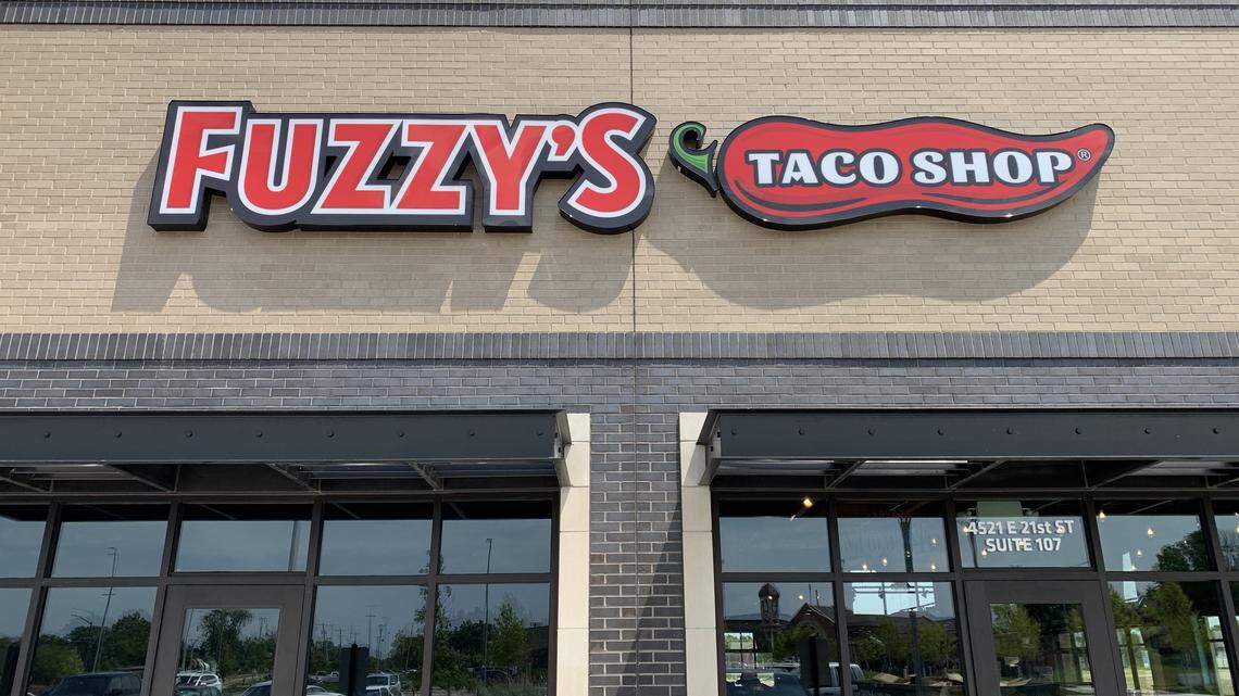 Wichita businesses, restaurants close as water crisis shuts down city