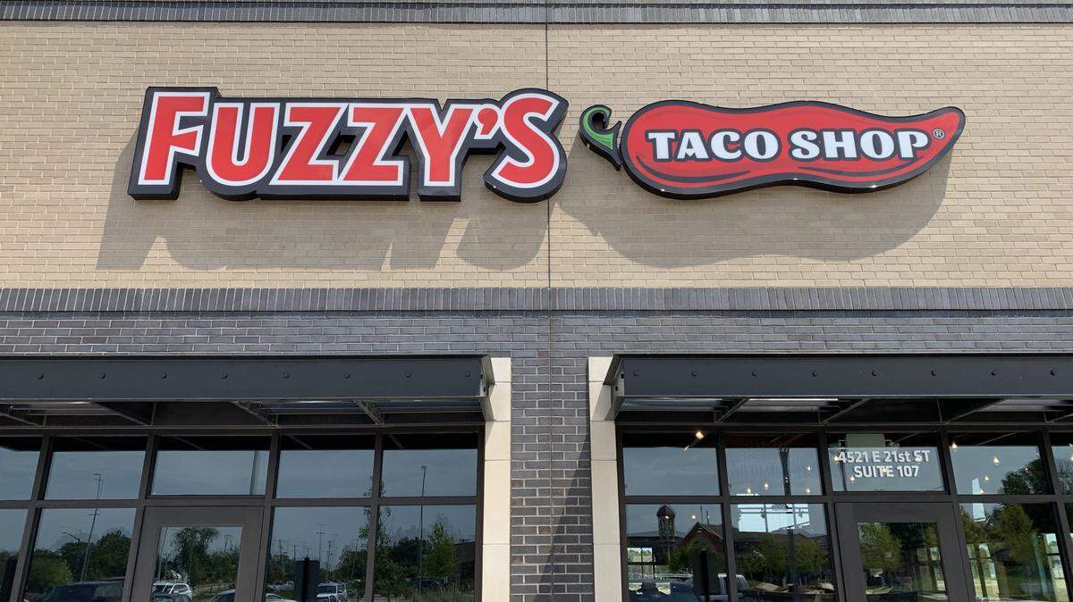 Wichita businesses, restaurants close as water crisis shuts down city