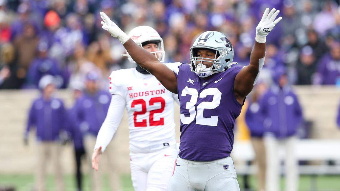 Kansas State Wildcats linebacker Desmond Purnell (32) celebrates a missed field goal by the Houston Cougars during the second quarter at Bill Snyder Family Football Stadium.