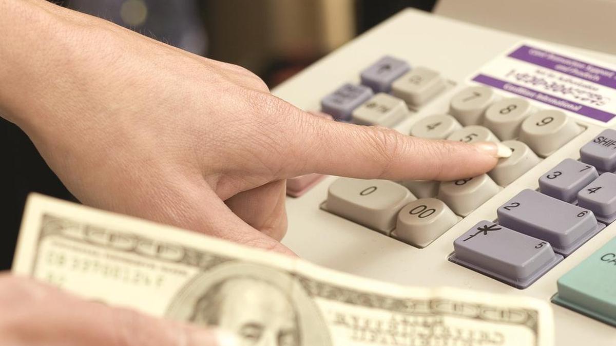 
A little planning can go a long way toward easing the monetary pain that often adds stress to the season of giving, said Emily Reinhardt, a personal finance blogger who writes regularly for Mid American Credit Union. 
