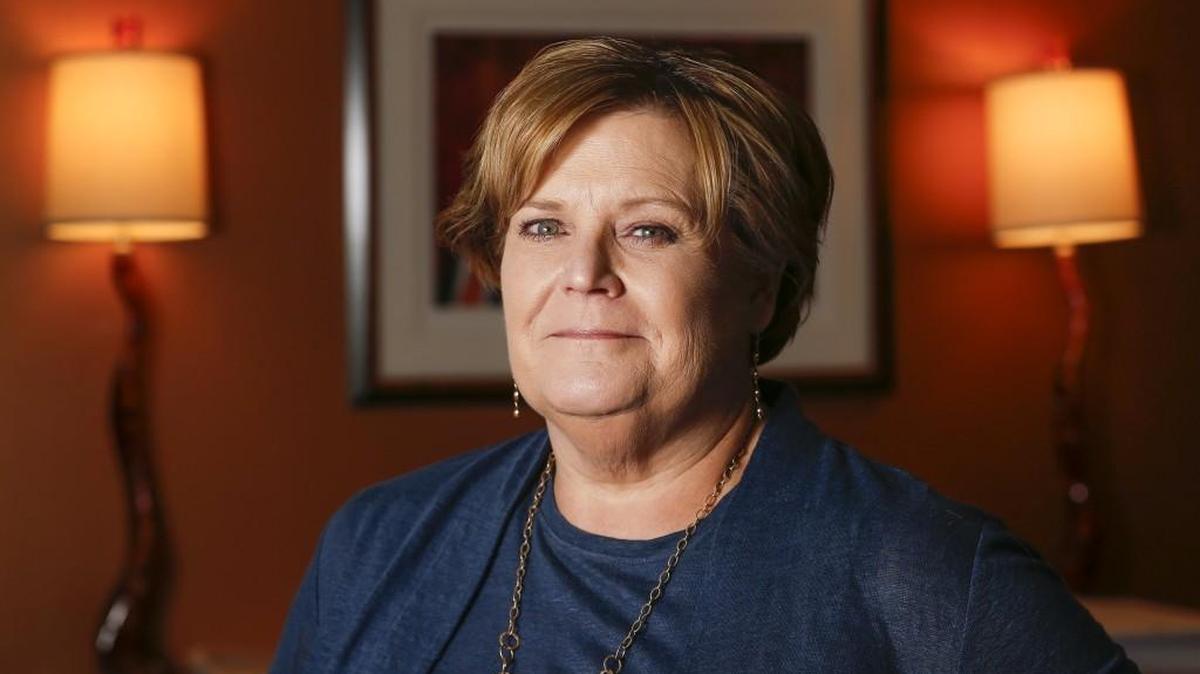 Divorce attorney Kathleen Reeves says the divorce rate has been the lowest since 1996, but the reasons now are different and include opioids, porn, gambling addictions and more. (July 21, 2017)
