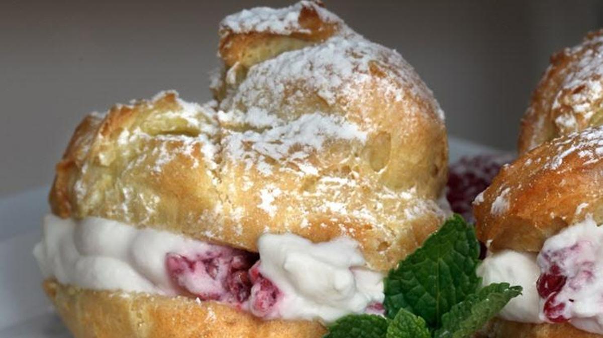 Make your own cream puffs to impress your sweetie.