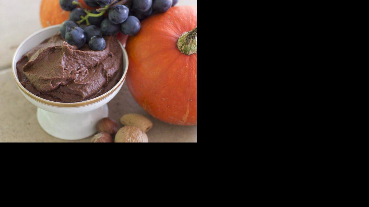 
The hummus is rich, creamy and chocolatey, and thick enough to spread easily. Think of it as a slightly more textured Nutella, and every bit as sweet and delicious.
